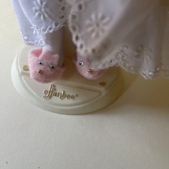 Effanbee Doll Vintage 90s Princess And The Pea With Stand Linda Lee Sutton 1992 - Picture 4 of 10